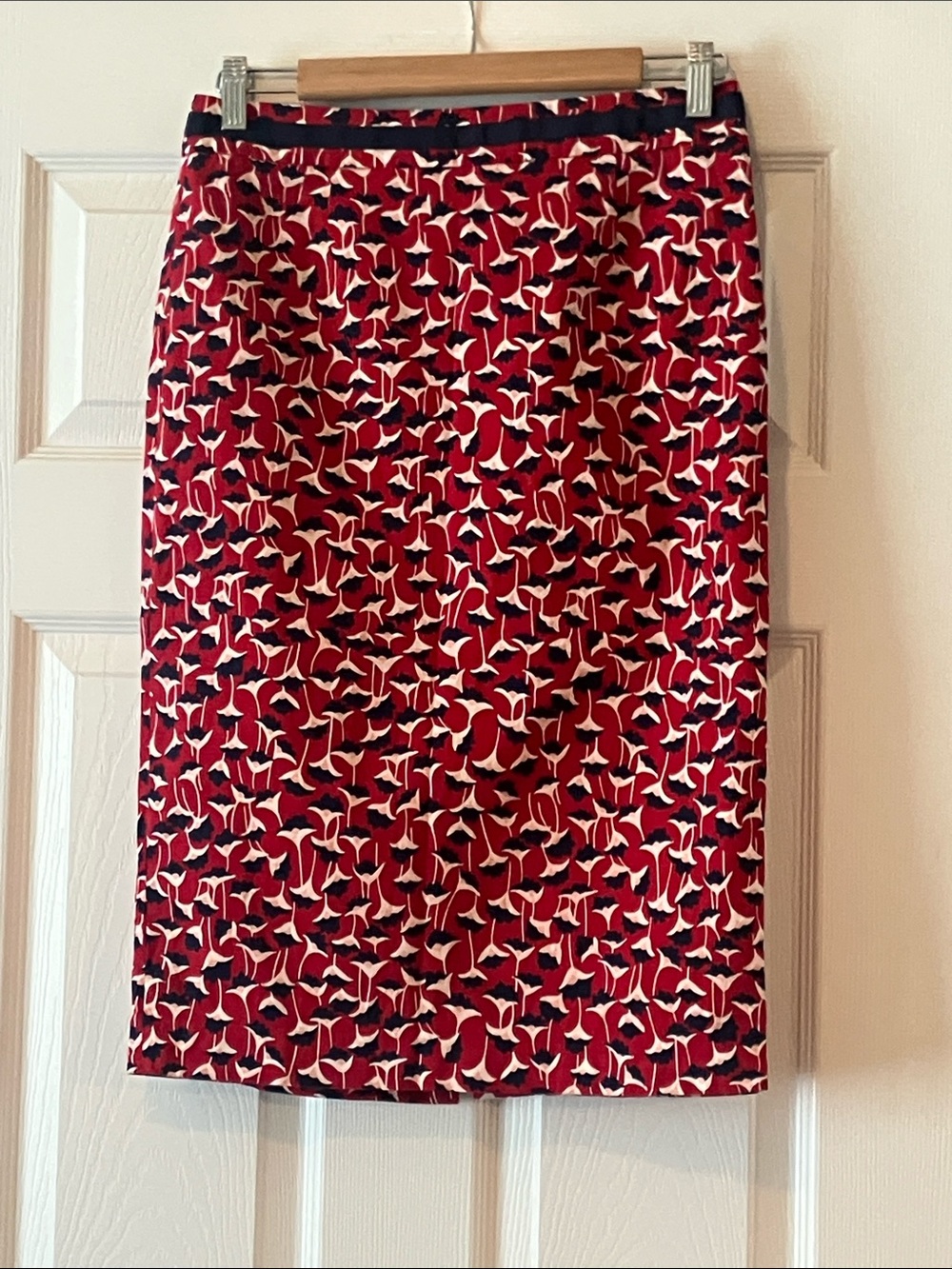 Boden Red Floral Pencil Skirt Size 6
